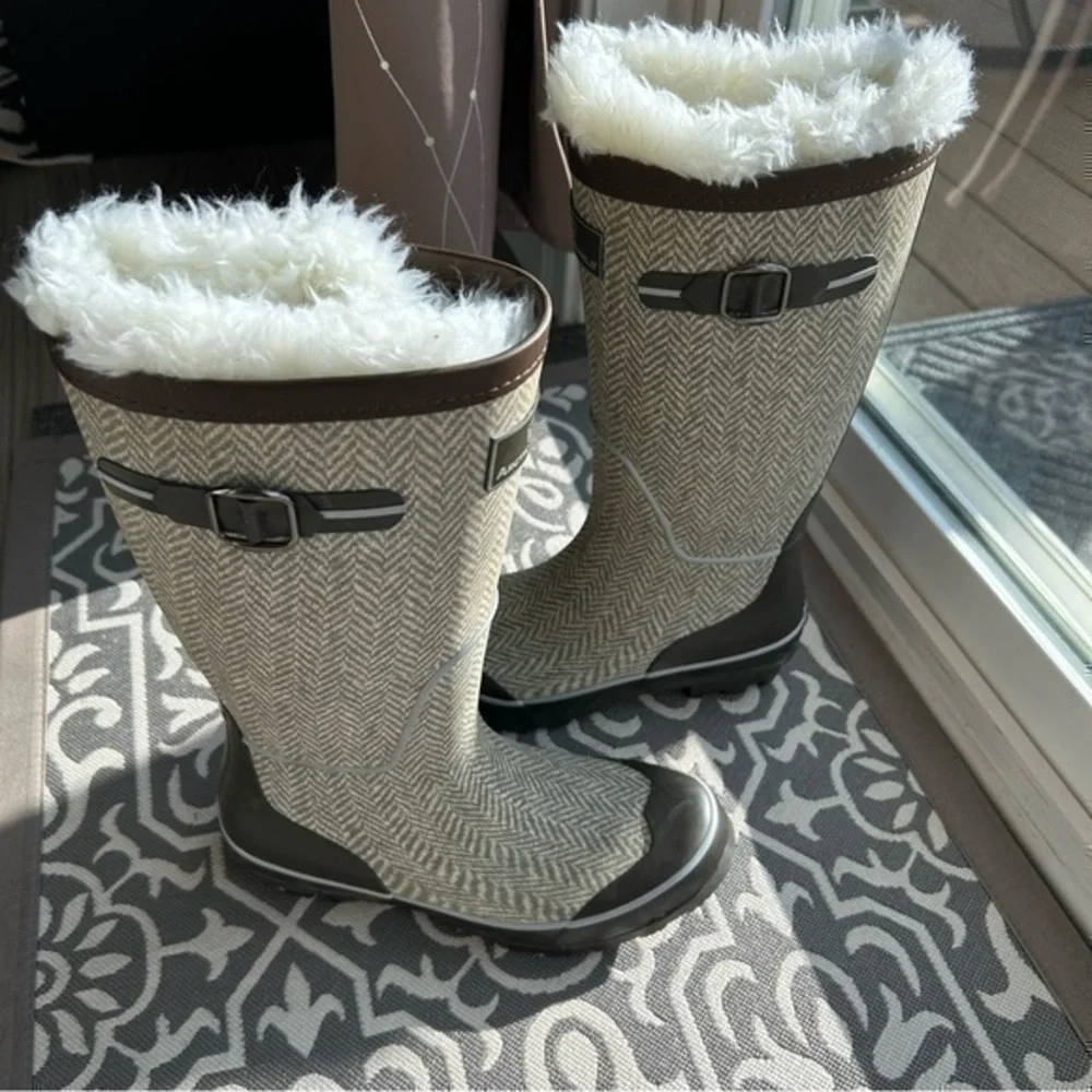 ✨ arctic shield brown herringbone for winter rain ☔️ rubber wellies boots 👢 6